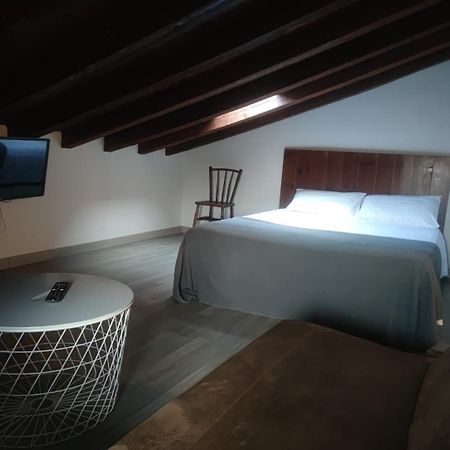 Hotel Papamoscas La Hiruela Eksteriør billede